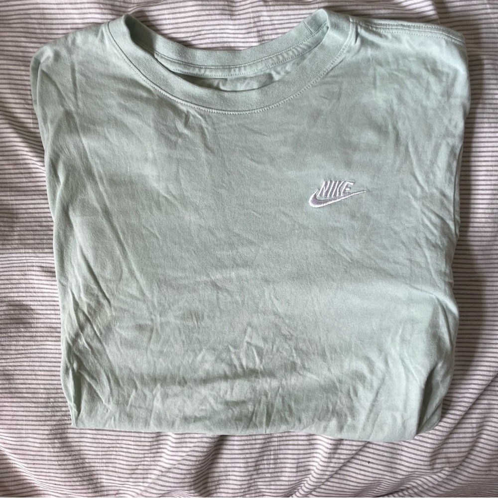 Nike T-shirt